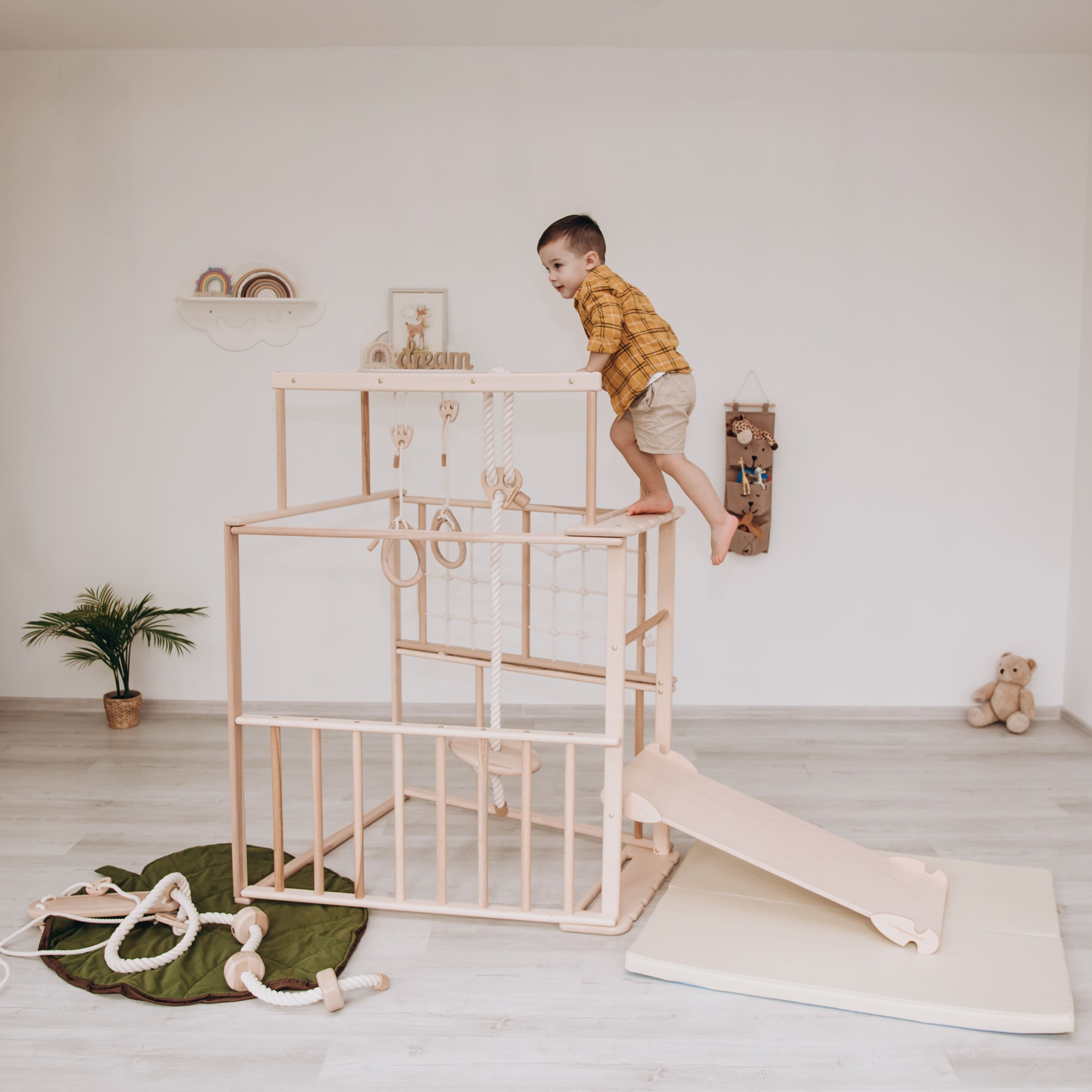 Kids Indoor Jungle Gym