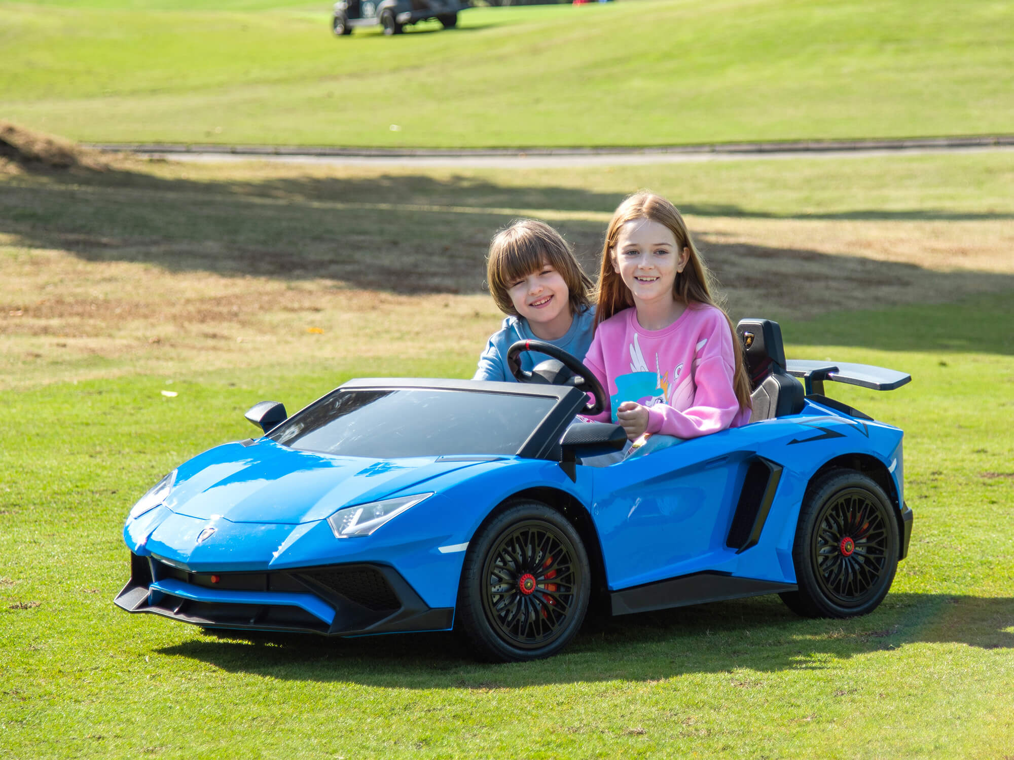 Moderno Kids Lamborghini Aventador XXL 24V Big Kids Ride-On Car | Blue