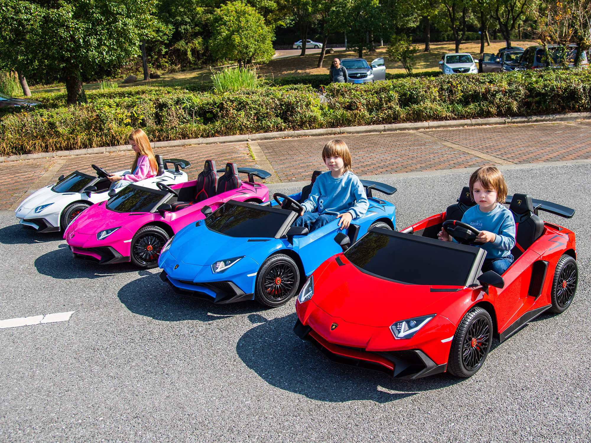 Moderno Kids Lamborghini Aventador XXL 24V Big Kids Ride-On Car | Red