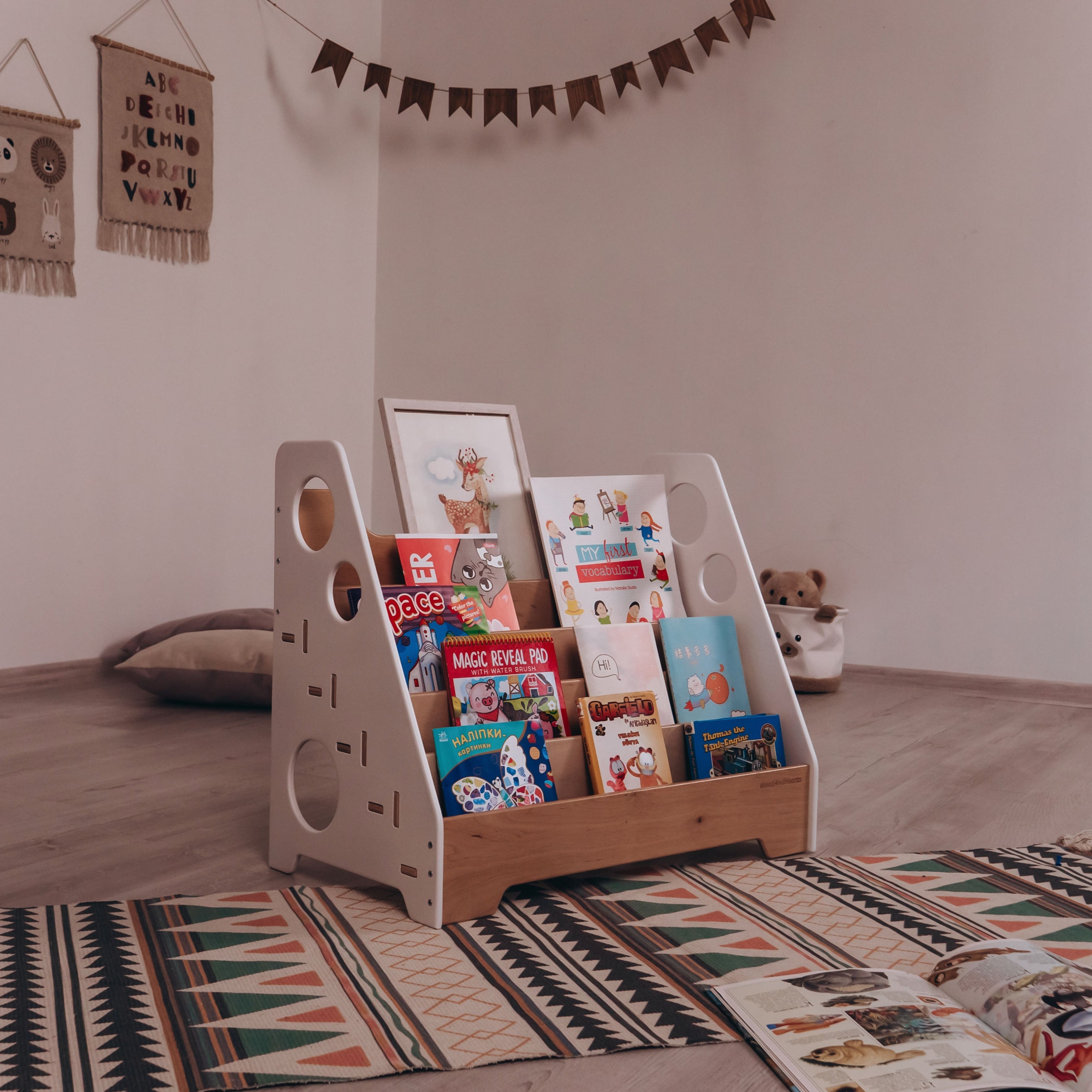 Moderno Kids Kids Montessori Bookshelf