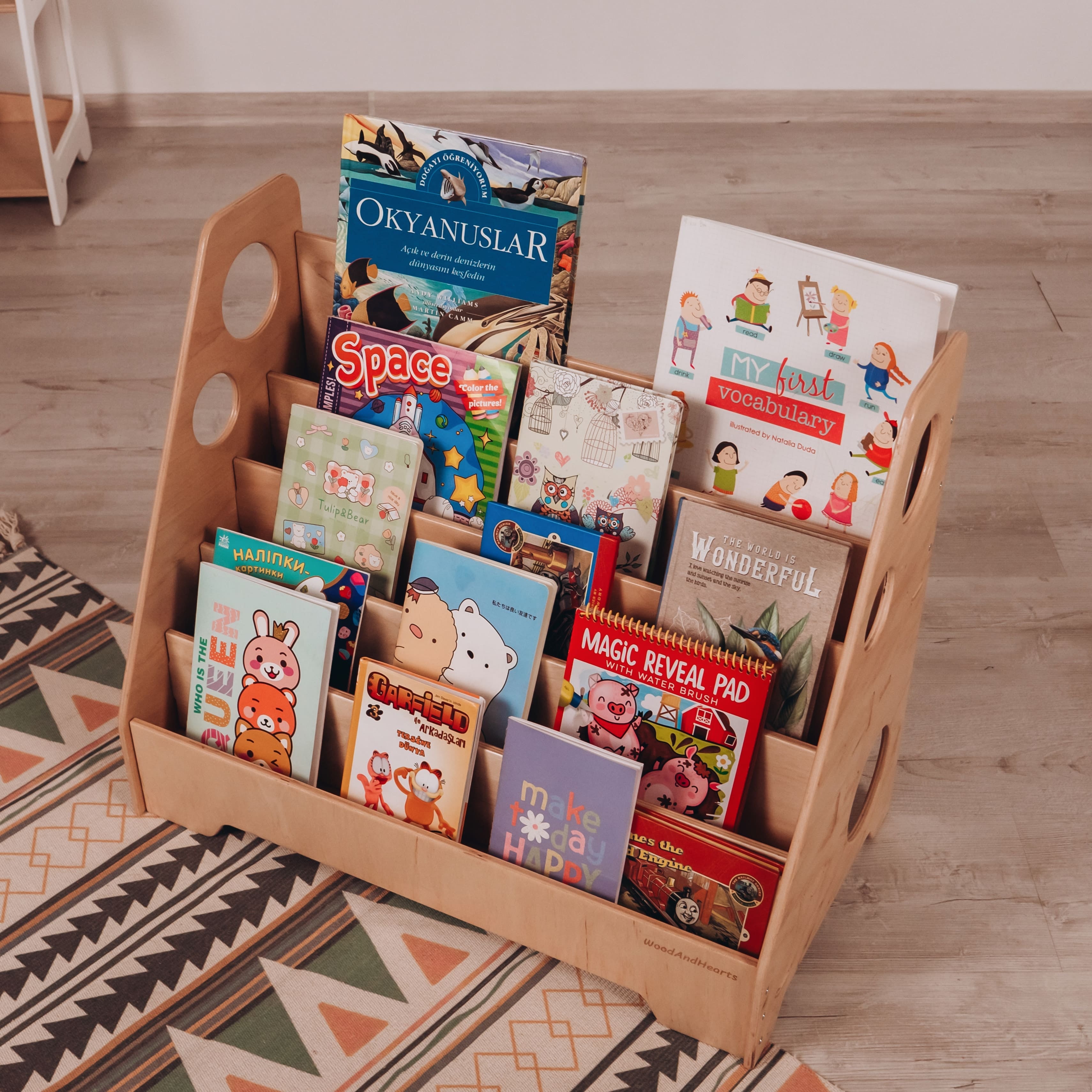 Moderno Kids Kids Montessori Bookshelf