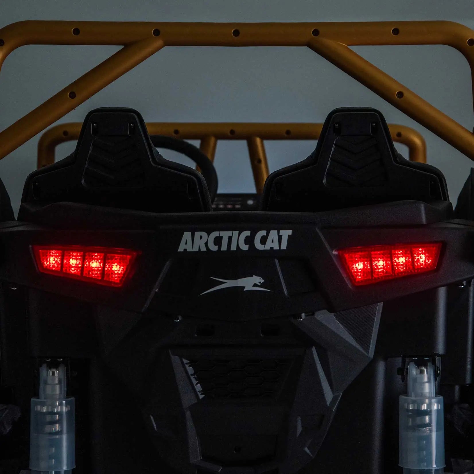 Moderno Kids Arctic Cat XL 24V 4WD Kids Ride-On UTV with R/C Parental Remote | White