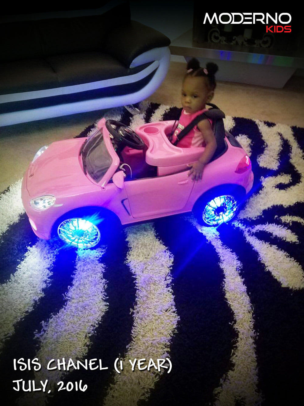 Moderno Kids Kiddie Roadster 12V Kids Electric Ride-On Car with R/C Parental Remote | Pink