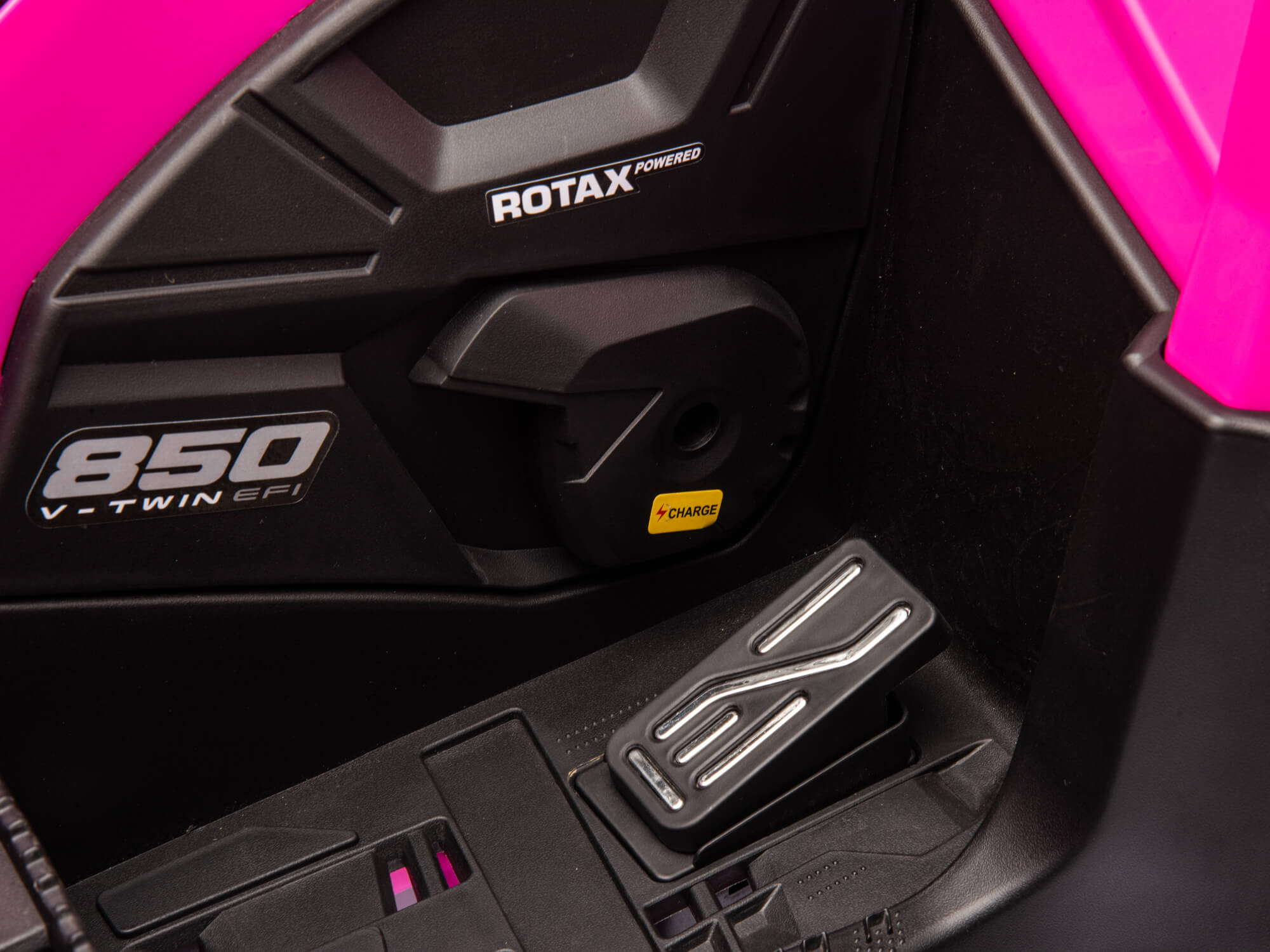 Moderno Kids Can-Am Outlander 24V 4WD Kids Ride-On ATV Quad | Deep Pink