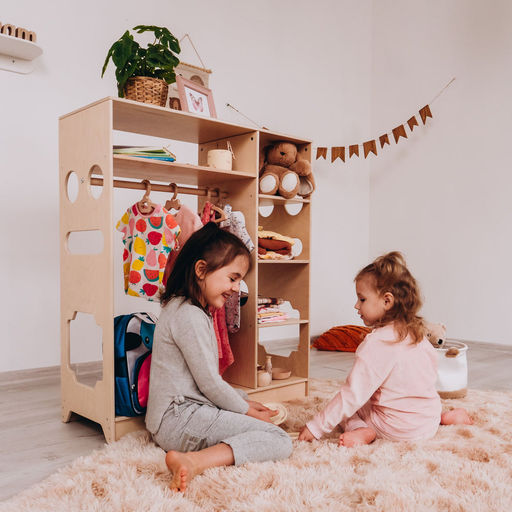 Moderno Kids Kids Montessori Closet