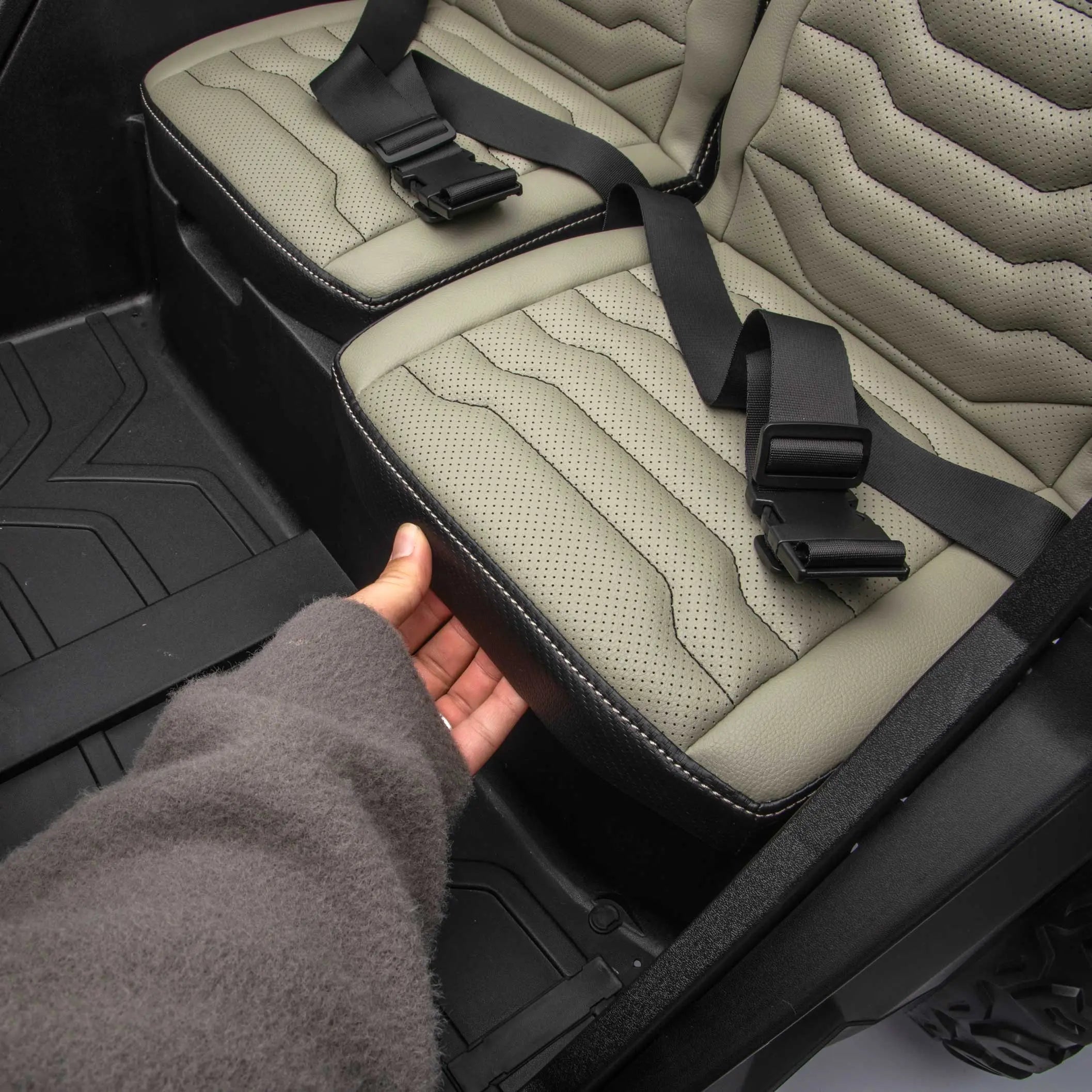 Moderno Kids Arctic Cat XL 24V 4WD Kids Ride-On UTV with R/C Parental Remote | Pink